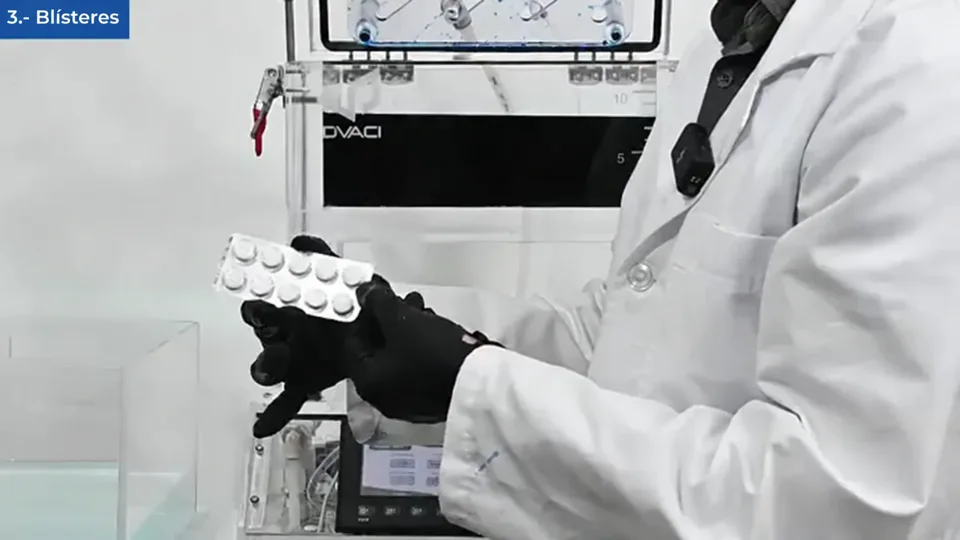 Prueba de fugas por inmersión con tinte en blíster farmacéutico
